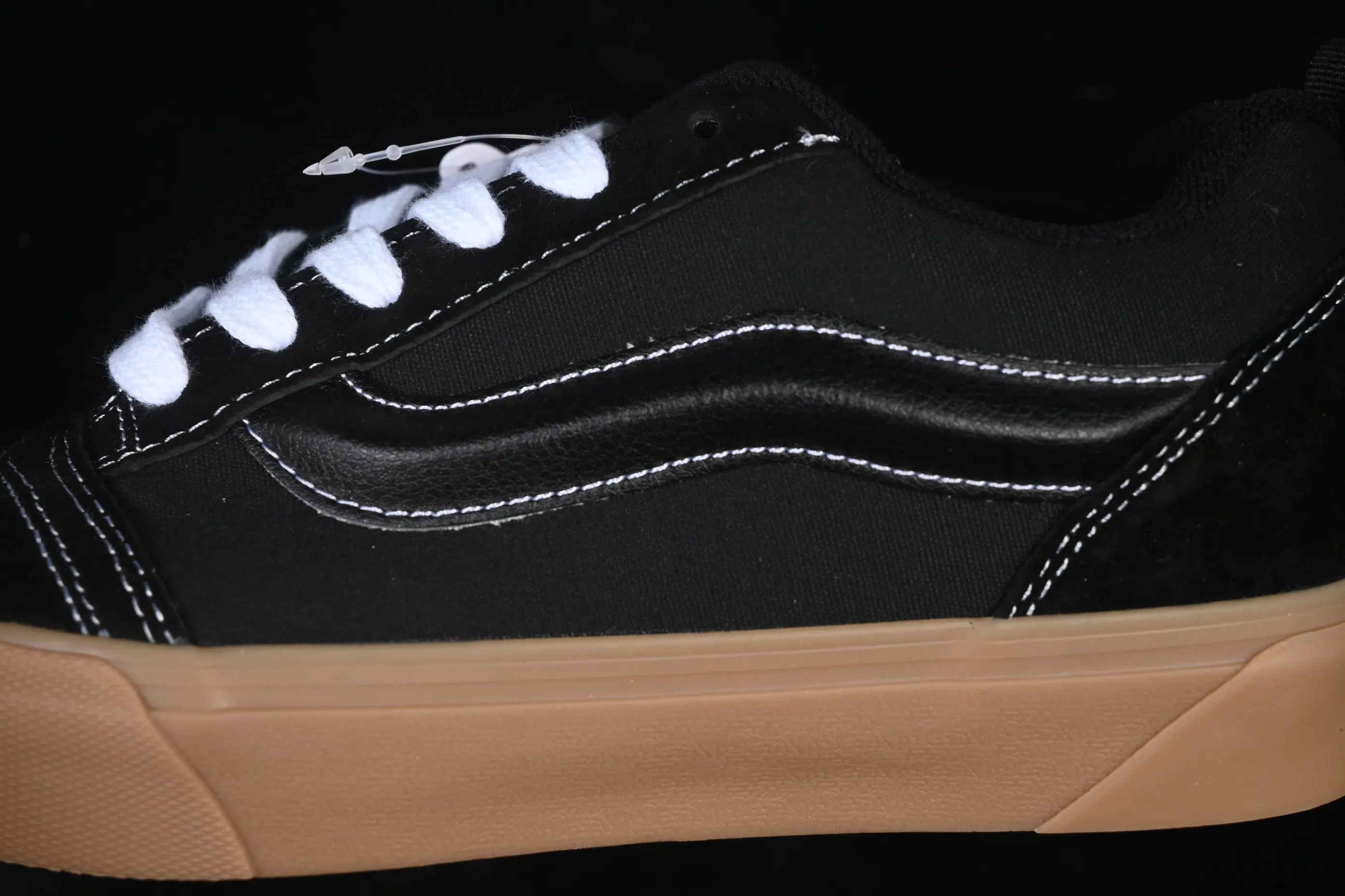 All categories Vans Vans series Vans Low Vans Knu Skool Vans low-top casual skateboard shoes VN0009D22CJI